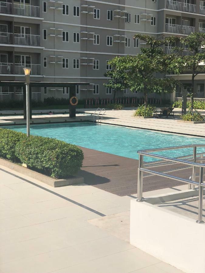 Ja1 Staycation At Trees *